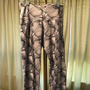 Buffbunny limitless legging size large